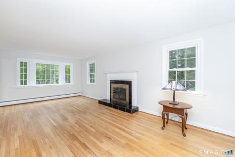 19 Westridge Drive Simsbury CT 06070