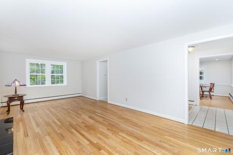 19 Westridge Drive Simsbury CT 06070
