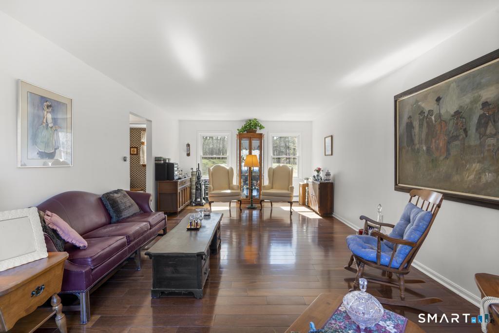 290 Tanglewood Circle Milford CT 06461