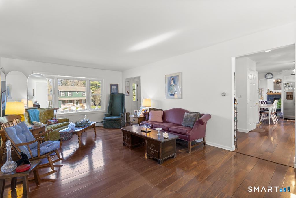 290 Tanglewood Circle Milford CT 06461
