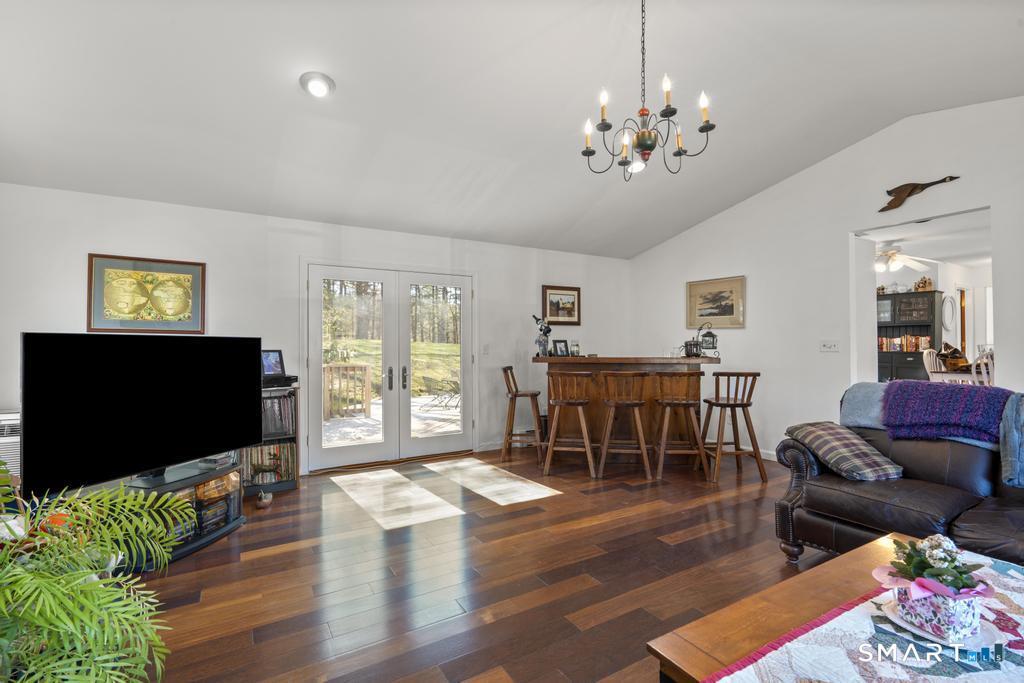 290 Tanglewood Circle Milford CT 06461