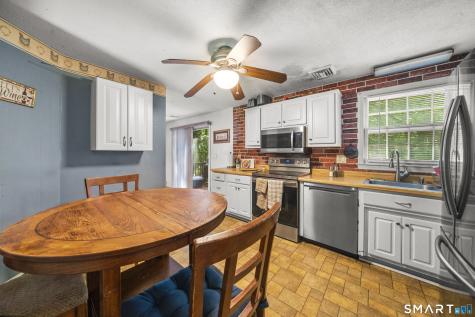 45 Partridge Hollow Road Ledyard CT 06335