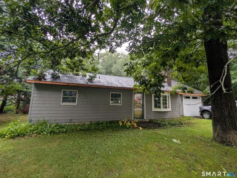 110 Laurelwood Drive East Lyme CT 06357