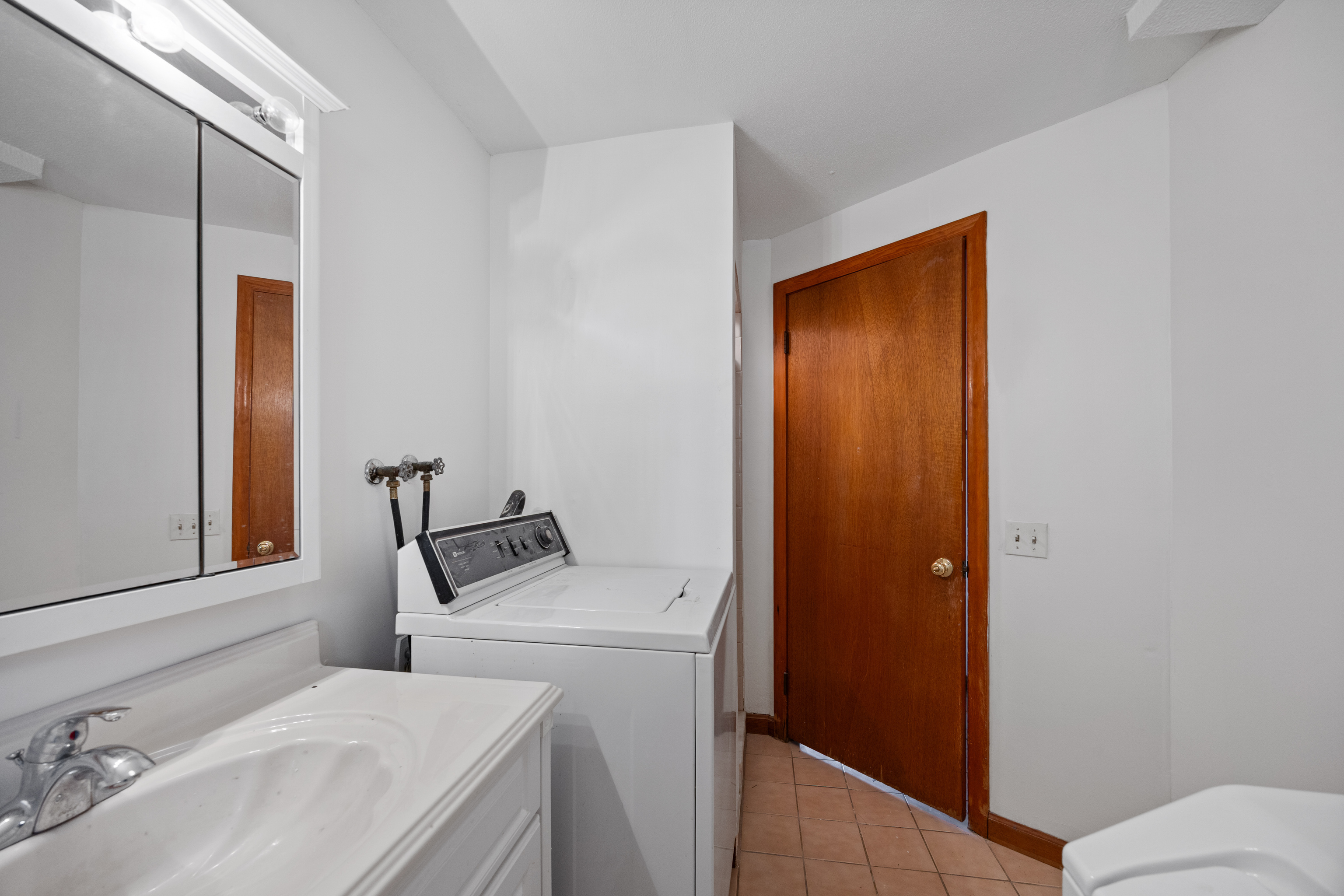 19 Albert Avenue Wethersfield CT 06109