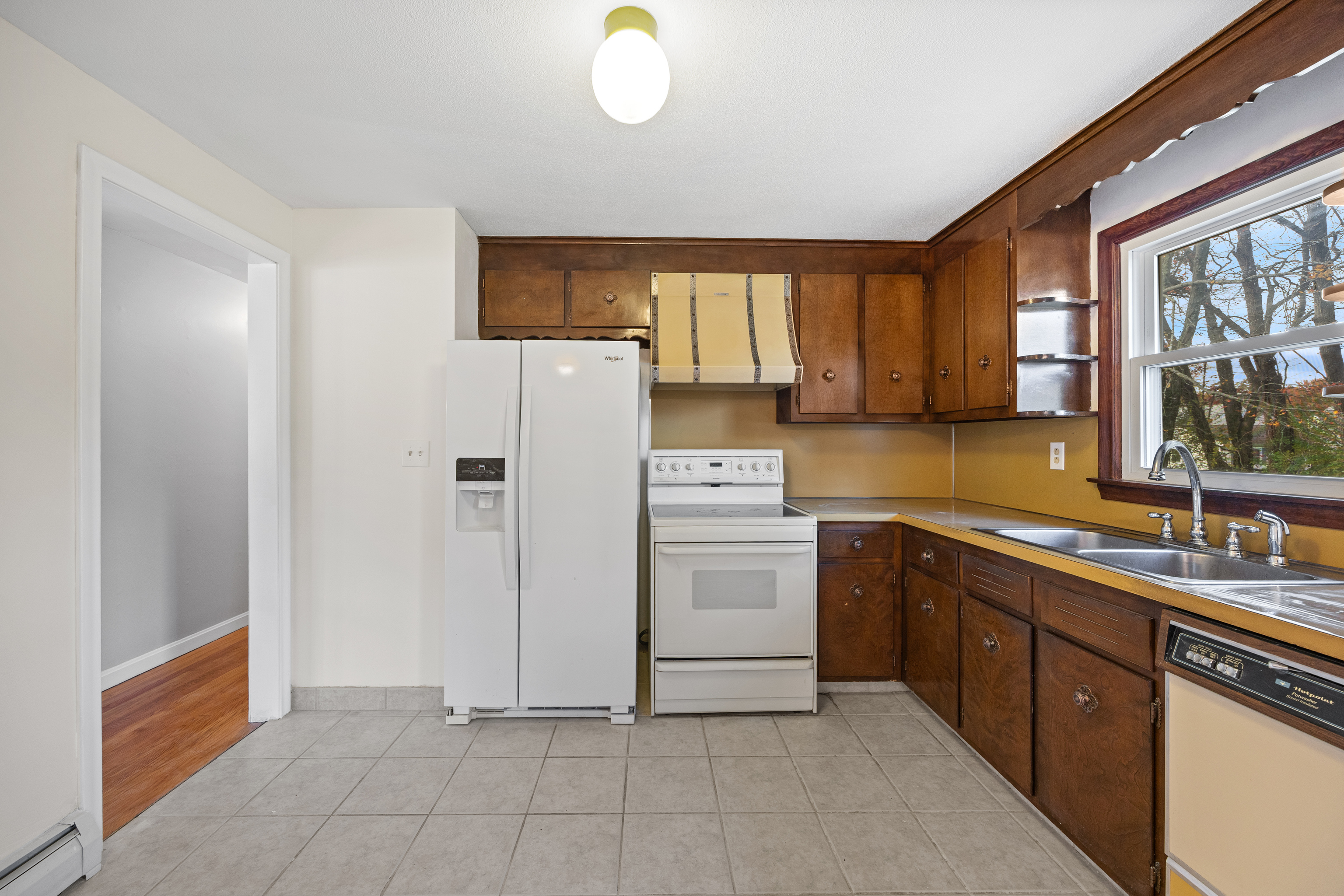 19 Albert Avenue Wethersfield CT 06109