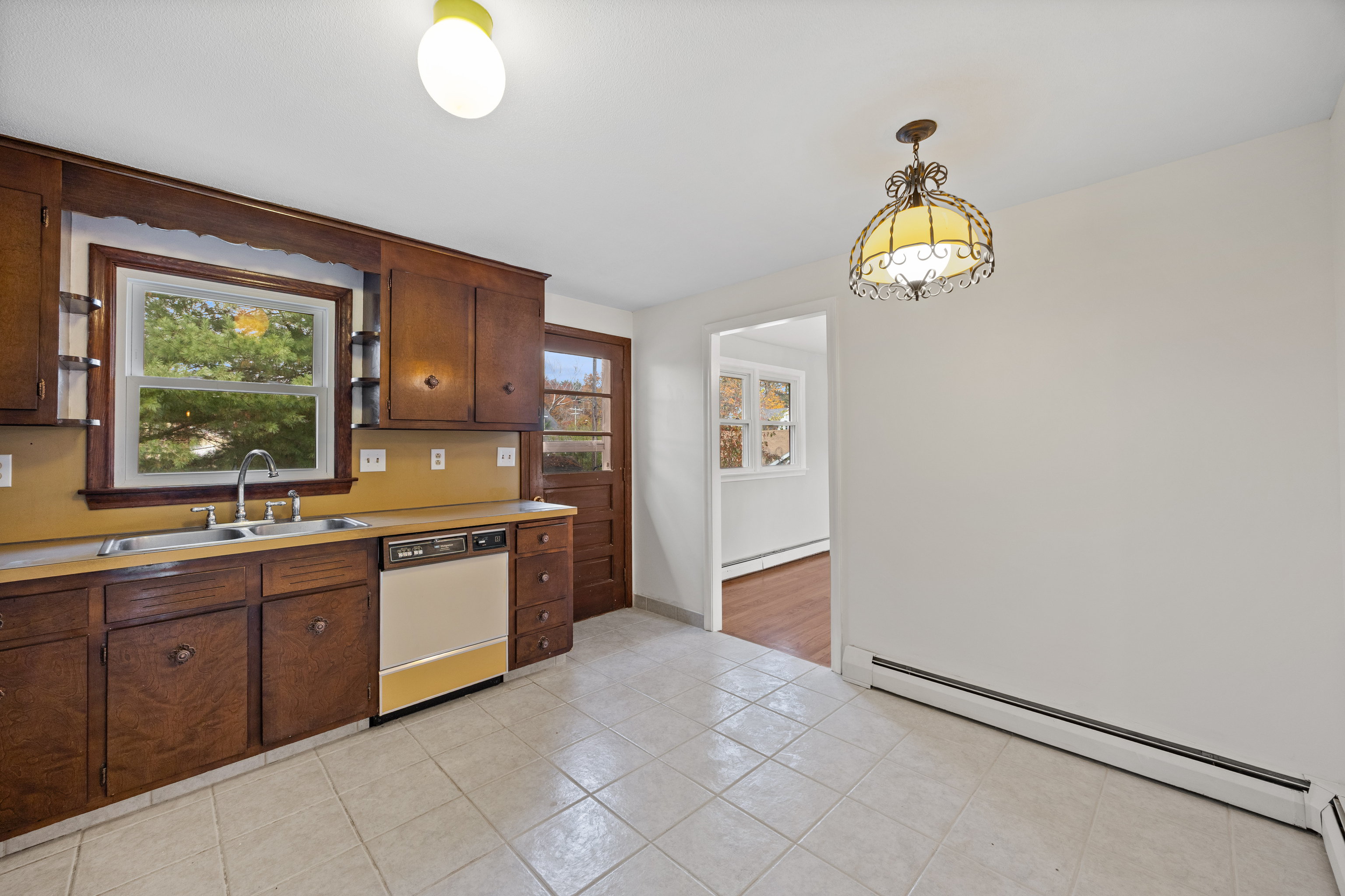 19 Albert Avenue Wethersfield CT 06109