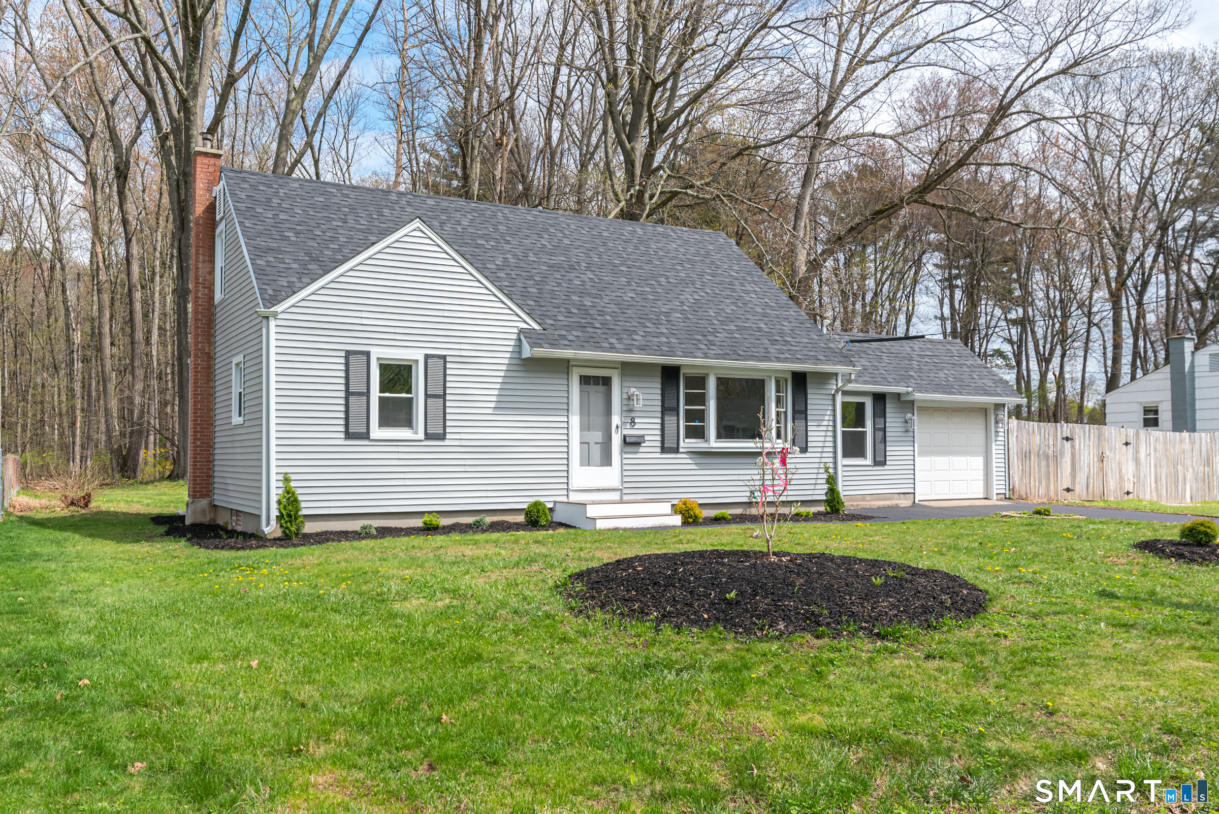 8 Rocket Run Enfield CT 06082