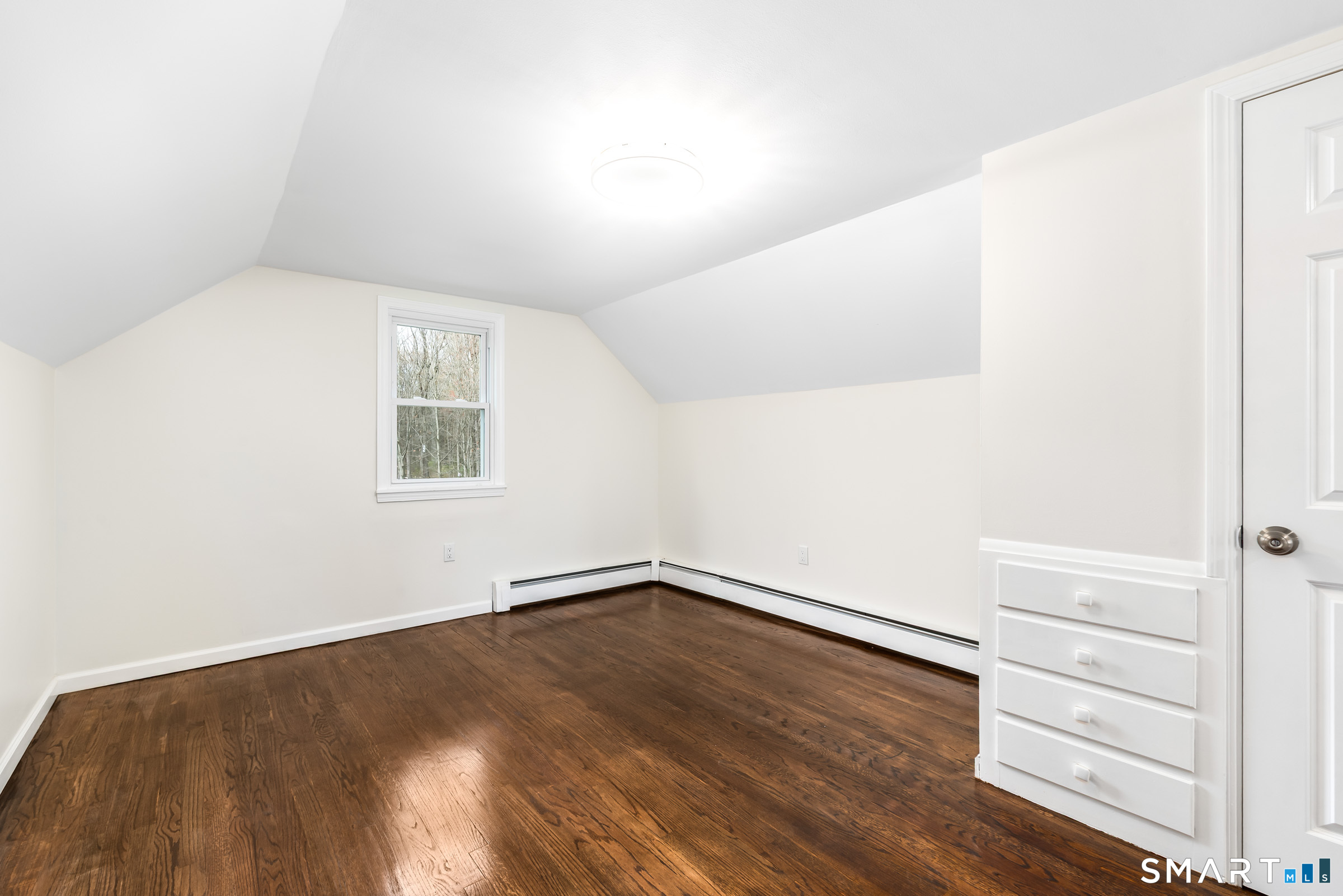 8 Rocket Run Enfield CT 06082
