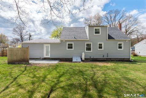 8 Rocket Run Enfield CT 06082