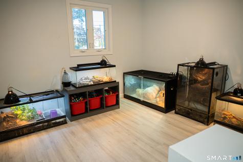 43 Austin Avenue East Haven CT 06512