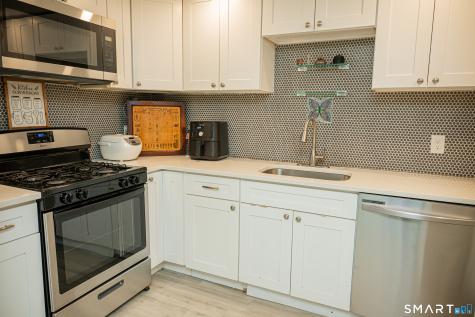 43 Austin Avenue East Haven CT 06512