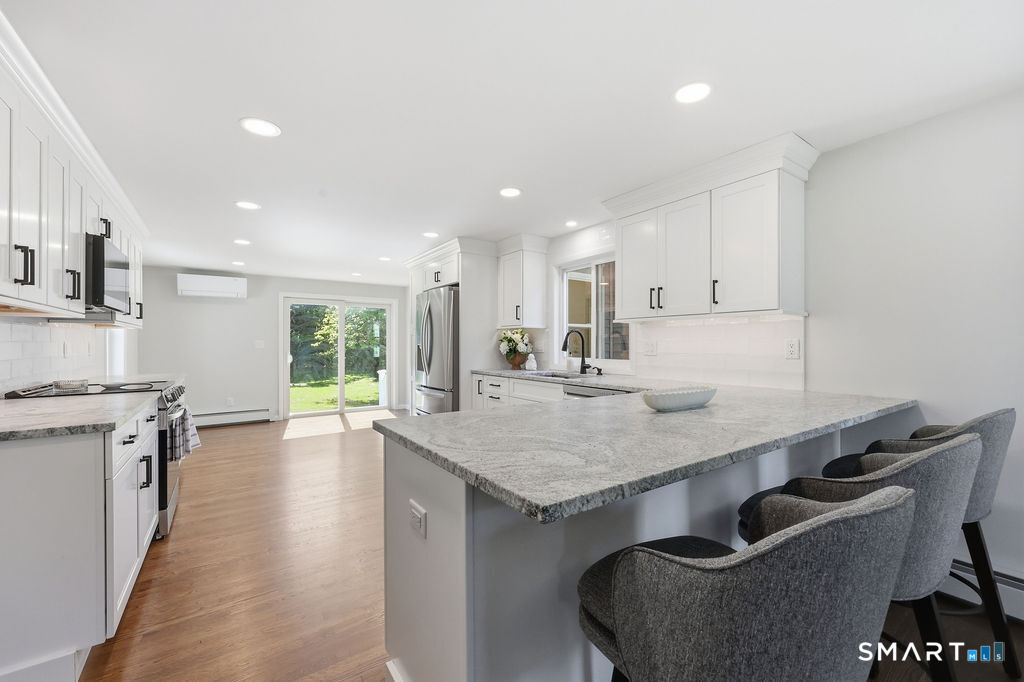 142 Valley Crest Drive Wethersfield CT 06109