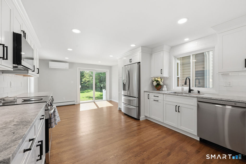 142 Valley Crest Drive Wethersfield CT 06109