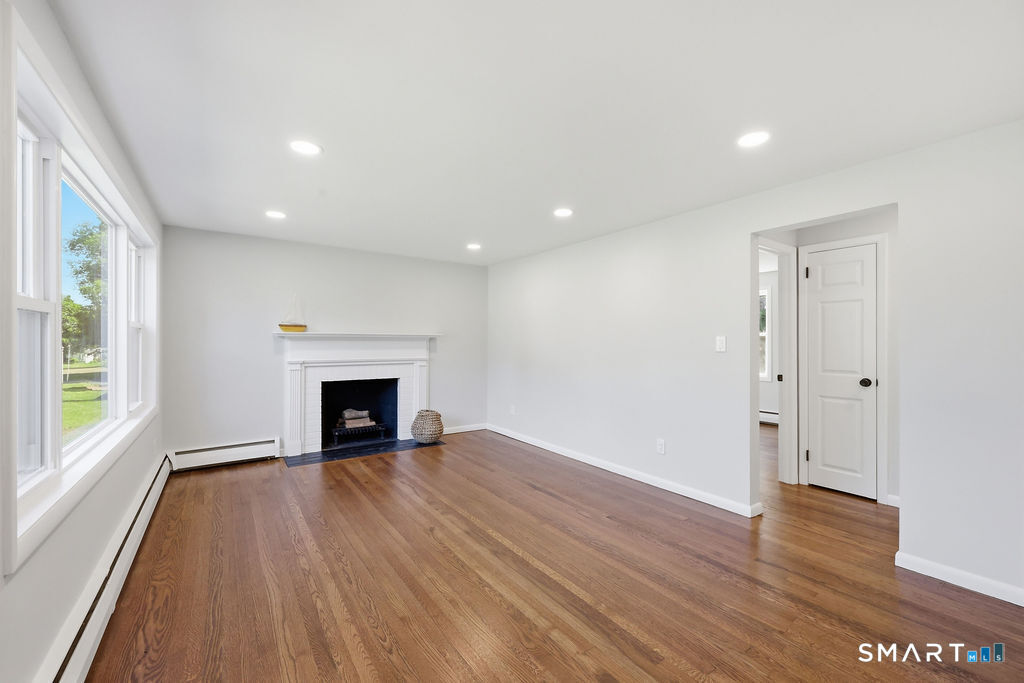 142 Valley Crest Drive Wethersfield CT 06109