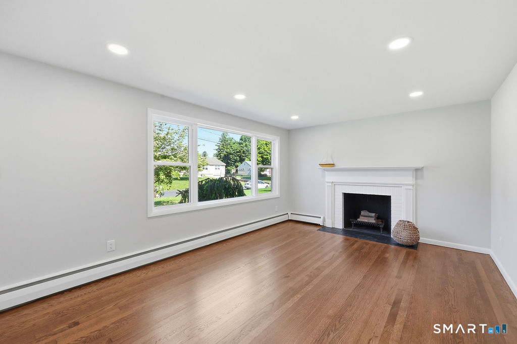 142 Valley Crest Drive Wethersfield CT 06109