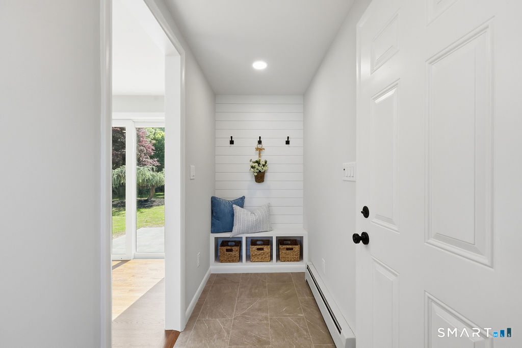 142 Valley Crest Drive Wethersfield CT 06109