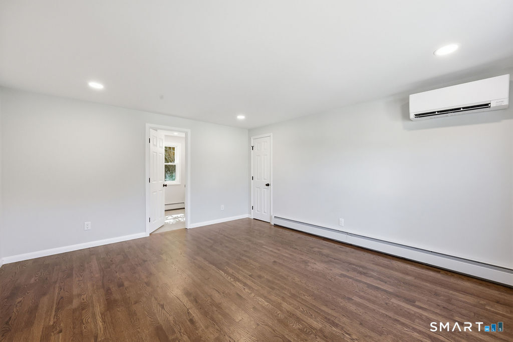 142 Valley Crest Drive Wethersfield CT 06109