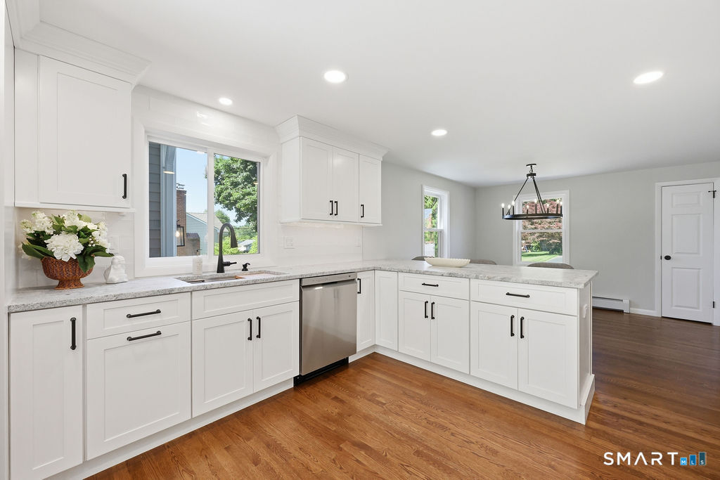 142 Valley Crest Drive Wethersfield CT 06109