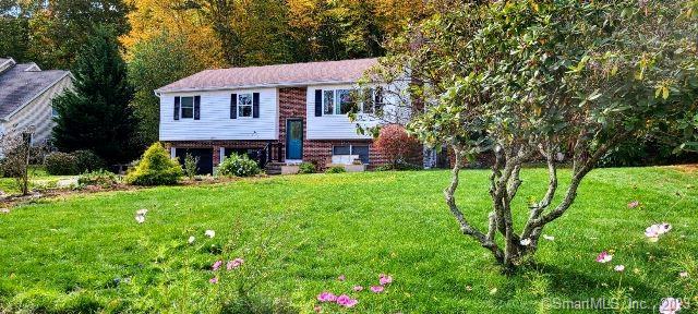12 Pamela Way Waterford CT 06385