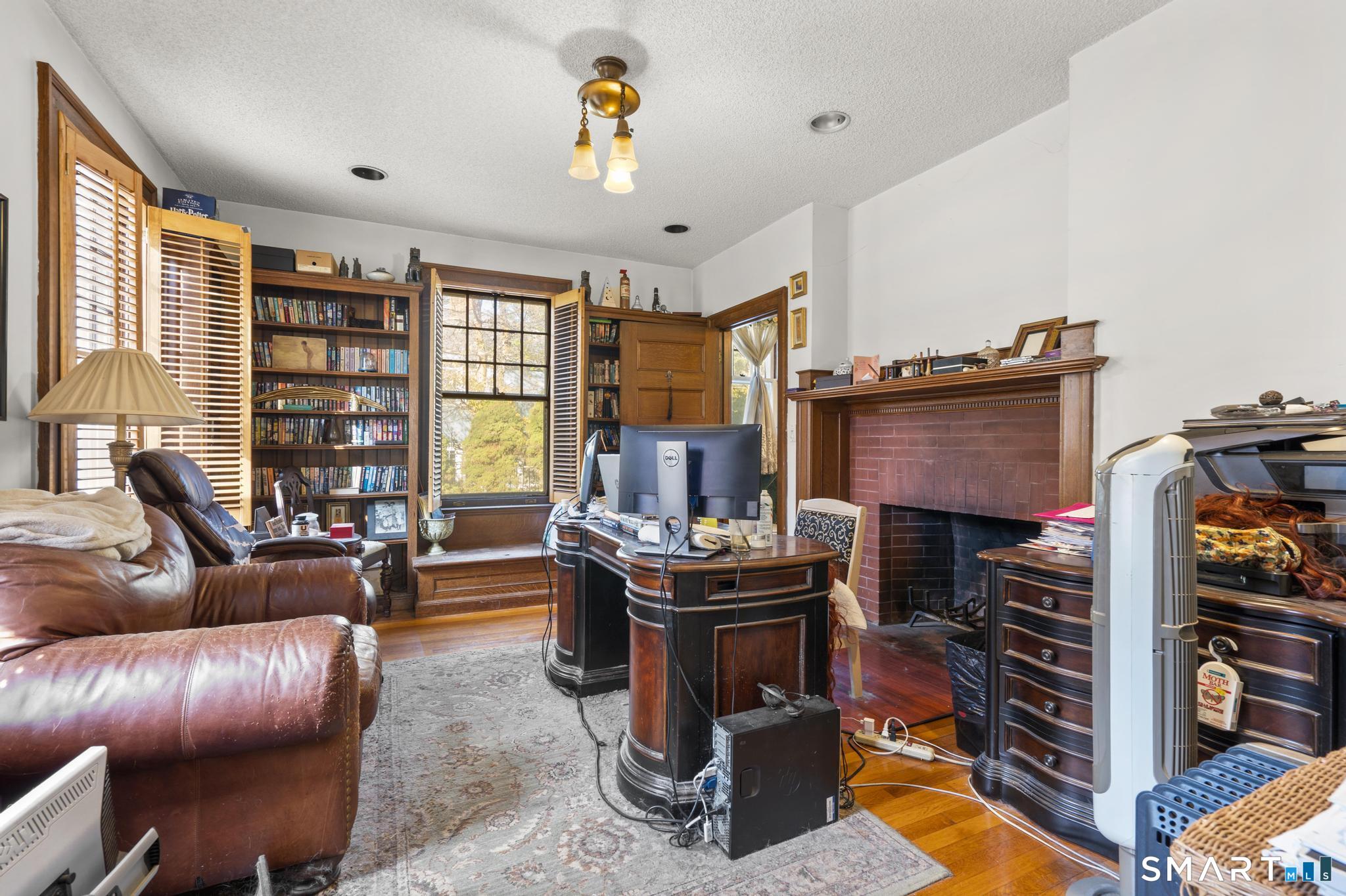 34 Scarborough Street Hartford CT 06105