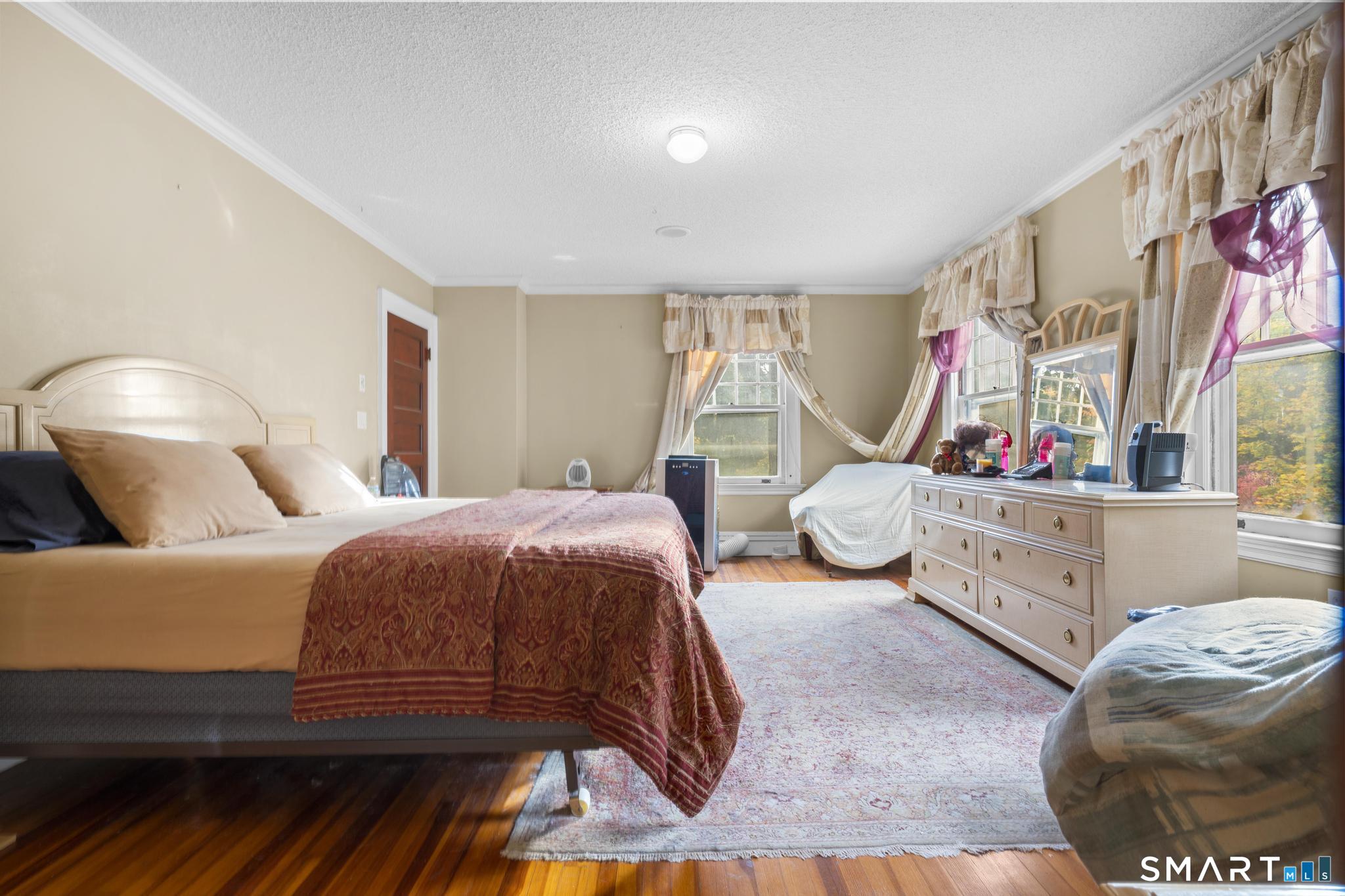 34 Scarborough Street Hartford CT 06105