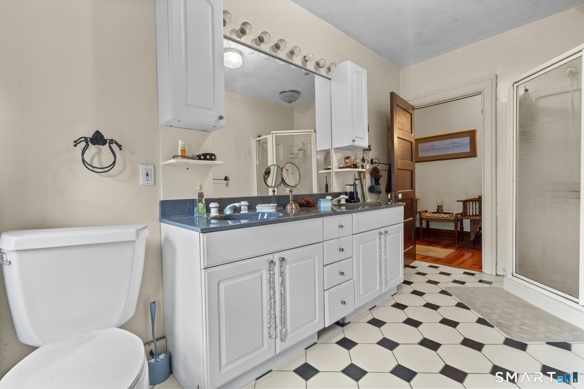 34 Scarborough Street Hartford CT 06105
