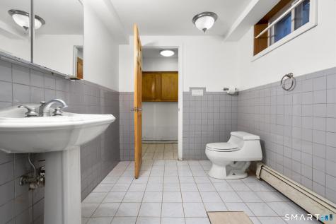 34 Scarborough Street Hartford CT 06105