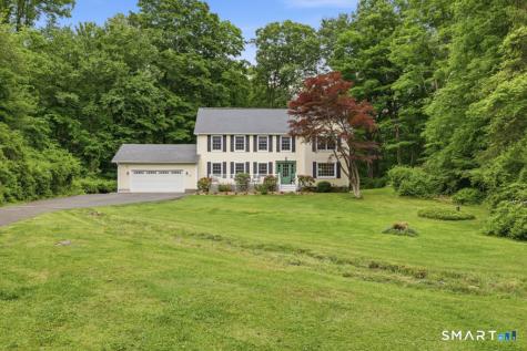 76 Pocahontas Road Redding CT 06896