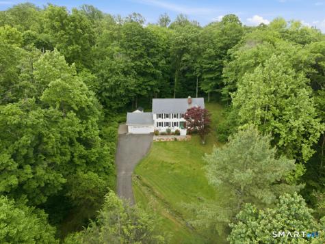 76 Pocahontas Road Redding CT 06896