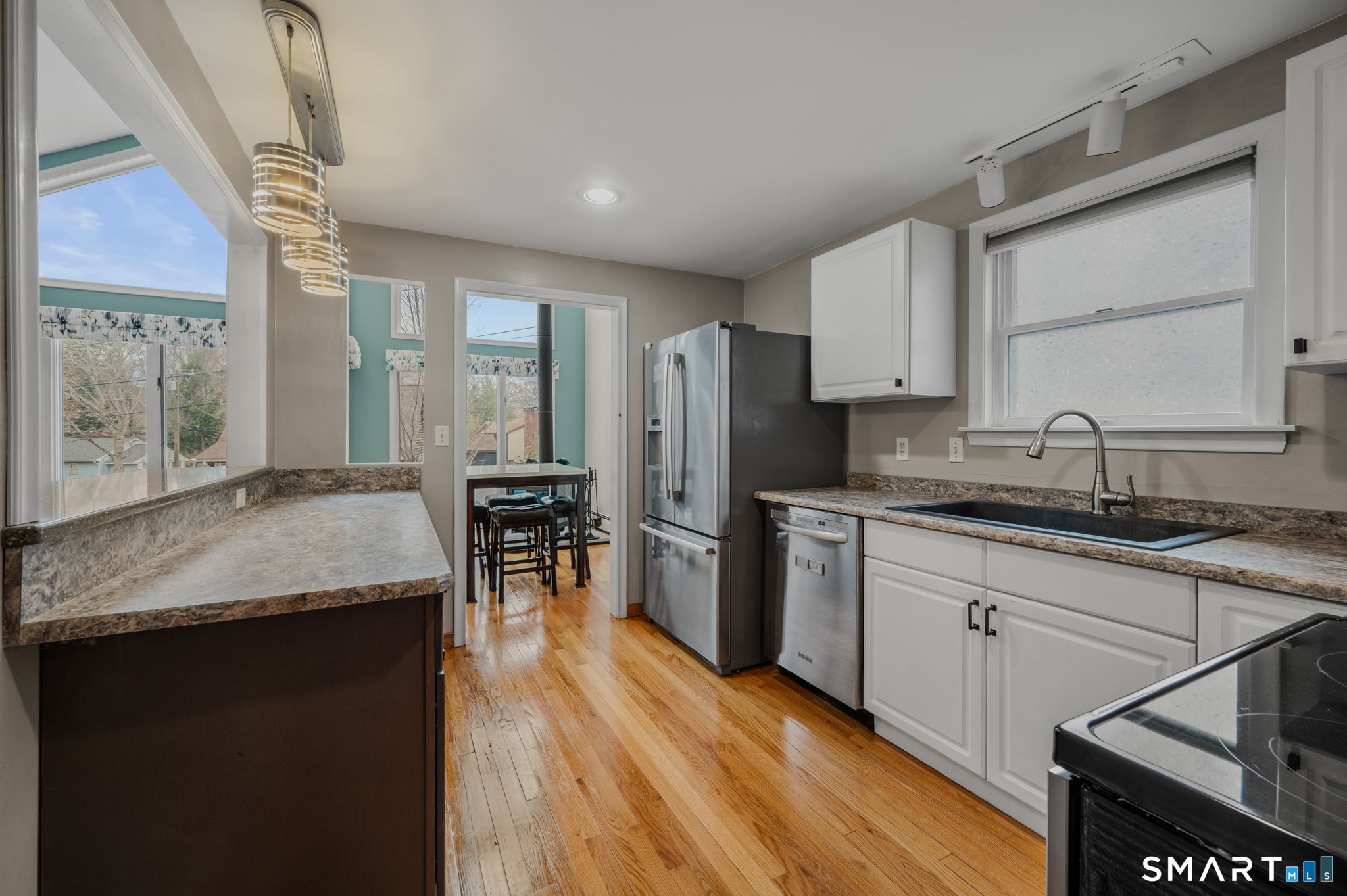 15 Barrie Road East Hampton CT 06424