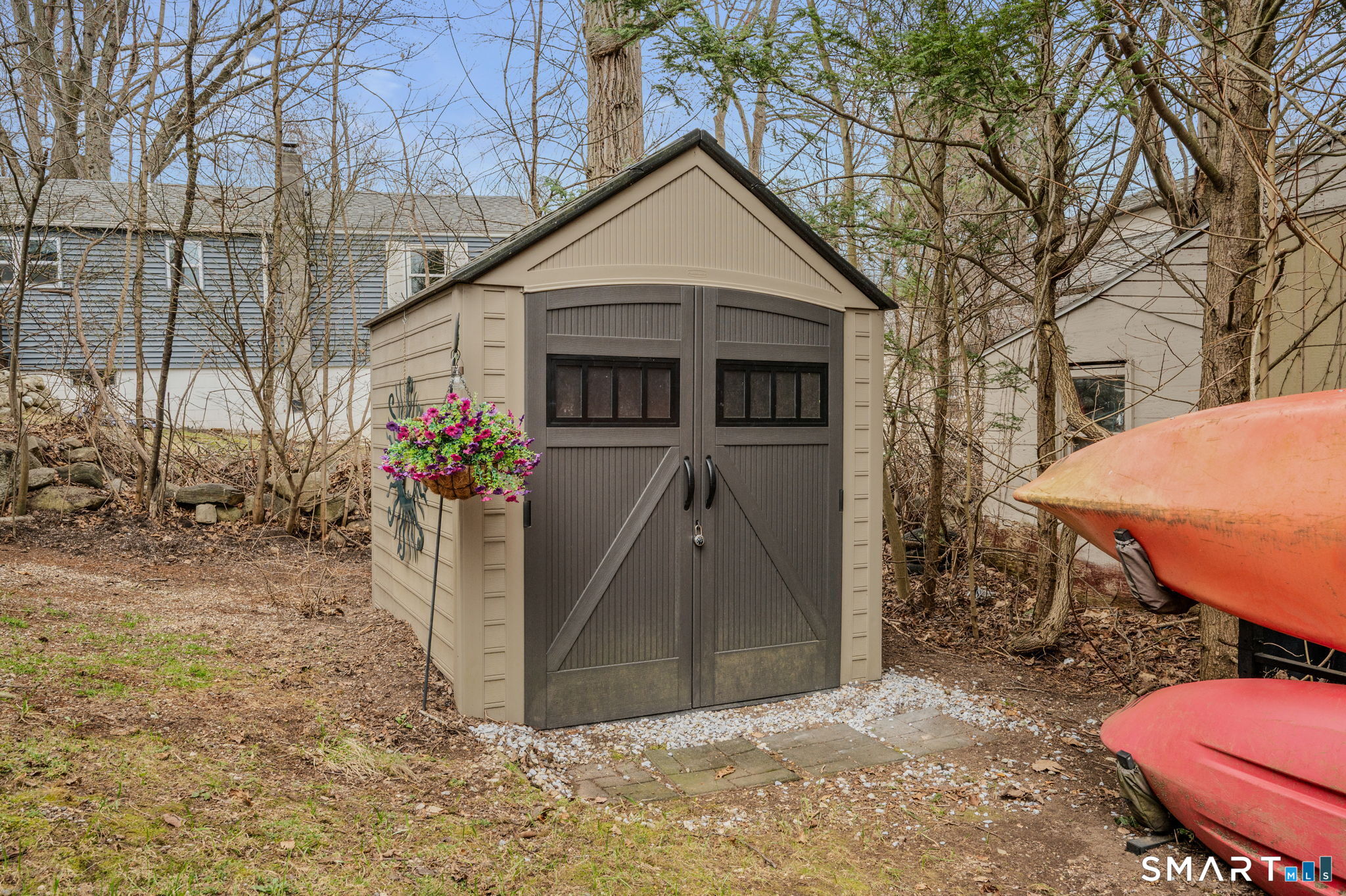 15 Barrie Road East Hampton CT 06424