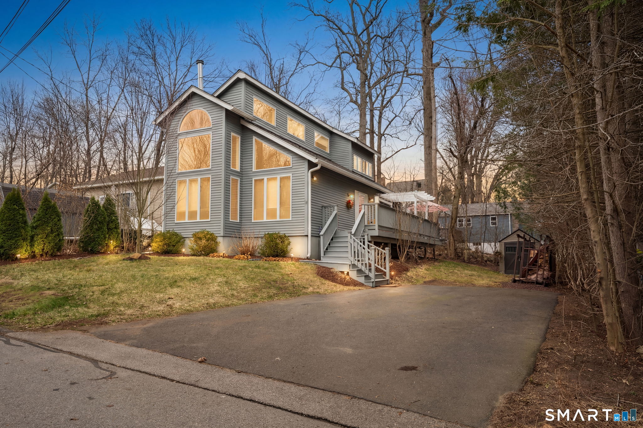 15 Barrie Road East Hampton CT 06424