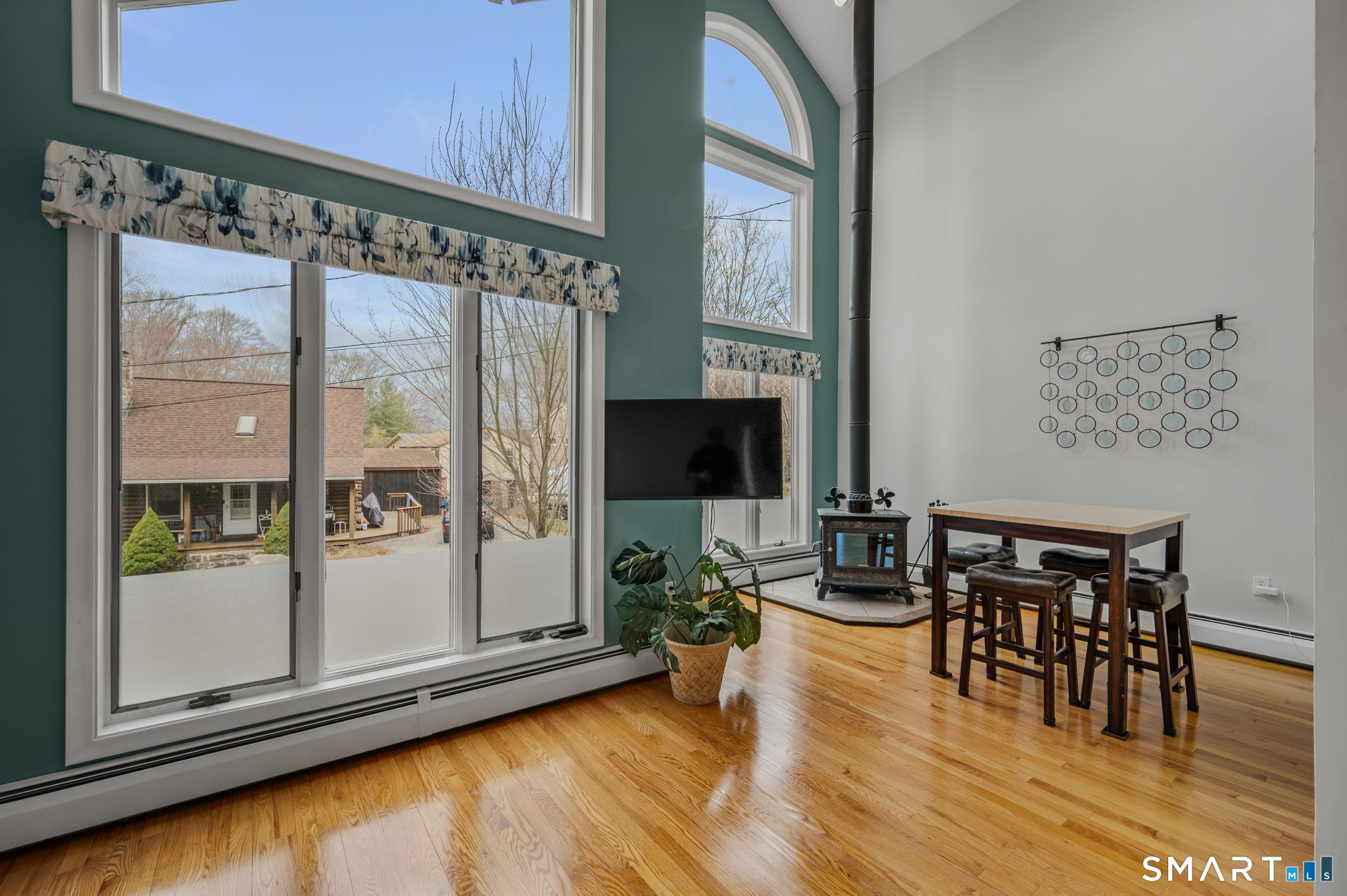 15 Barrie Road East Hampton CT 06424