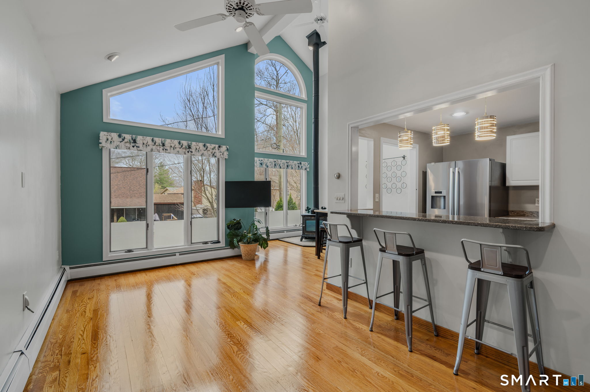 15 Barrie Road East Hampton CT 06424