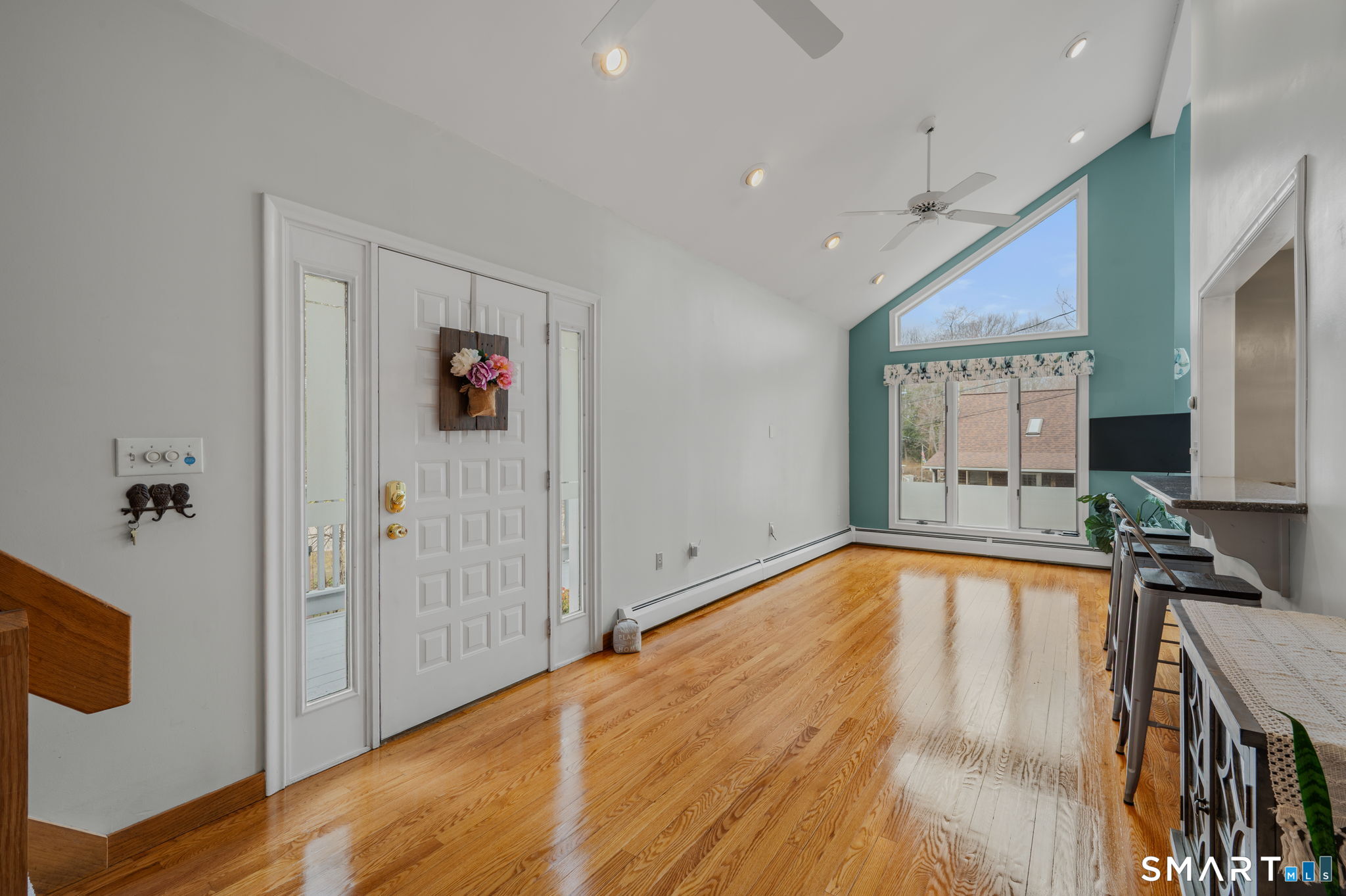 15 Barrie Road East Hampton CT 06424