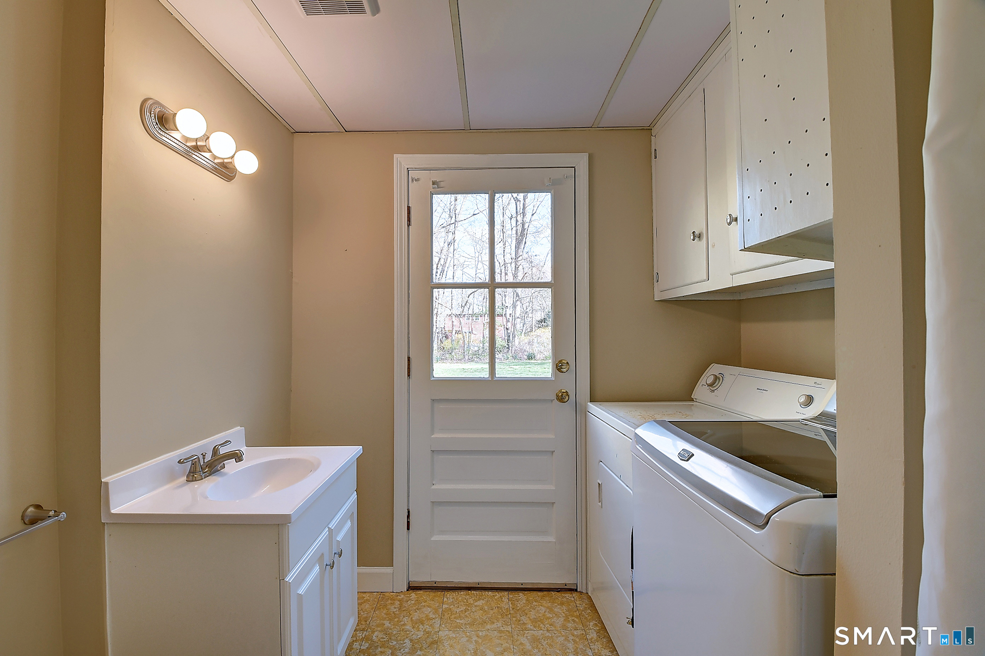 100 New Road Tolland CT 06084