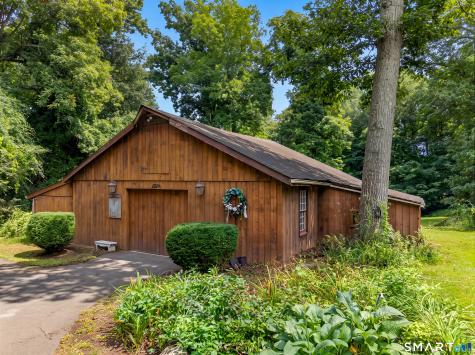 41 Glen Grove Road Deep River CT 06417