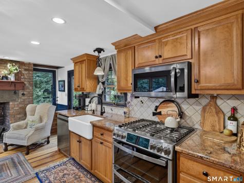 41 Glen Grove Road Deep River CT 06417