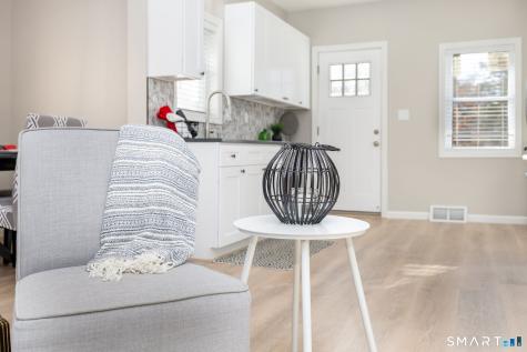 11 Cawley Court Bristol CT 06010