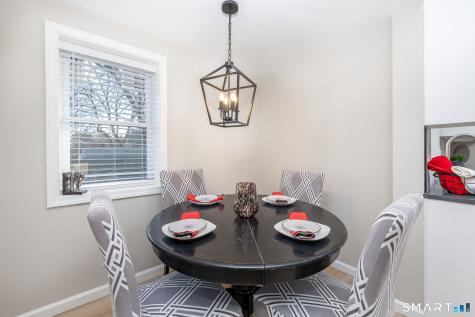 11 Cawley Court Bristol CT 06010