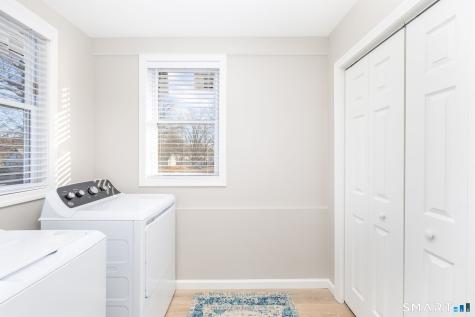 11 Cawley Court Bristol CT 06010