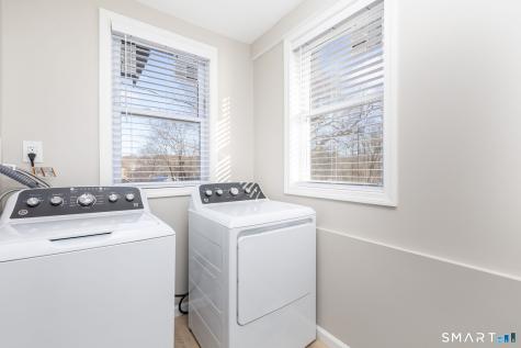 11 Cawley Court Bristol CT 06010