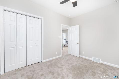 11 Cawley Court Bristol CT 06010