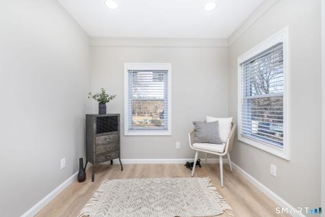 11 Cawley Court Bristol CT 06010