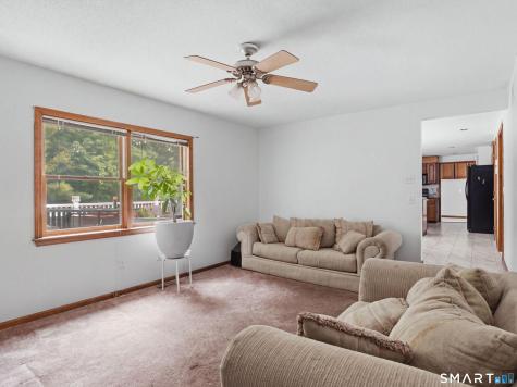 85 Village Lane Windsor CT 06095