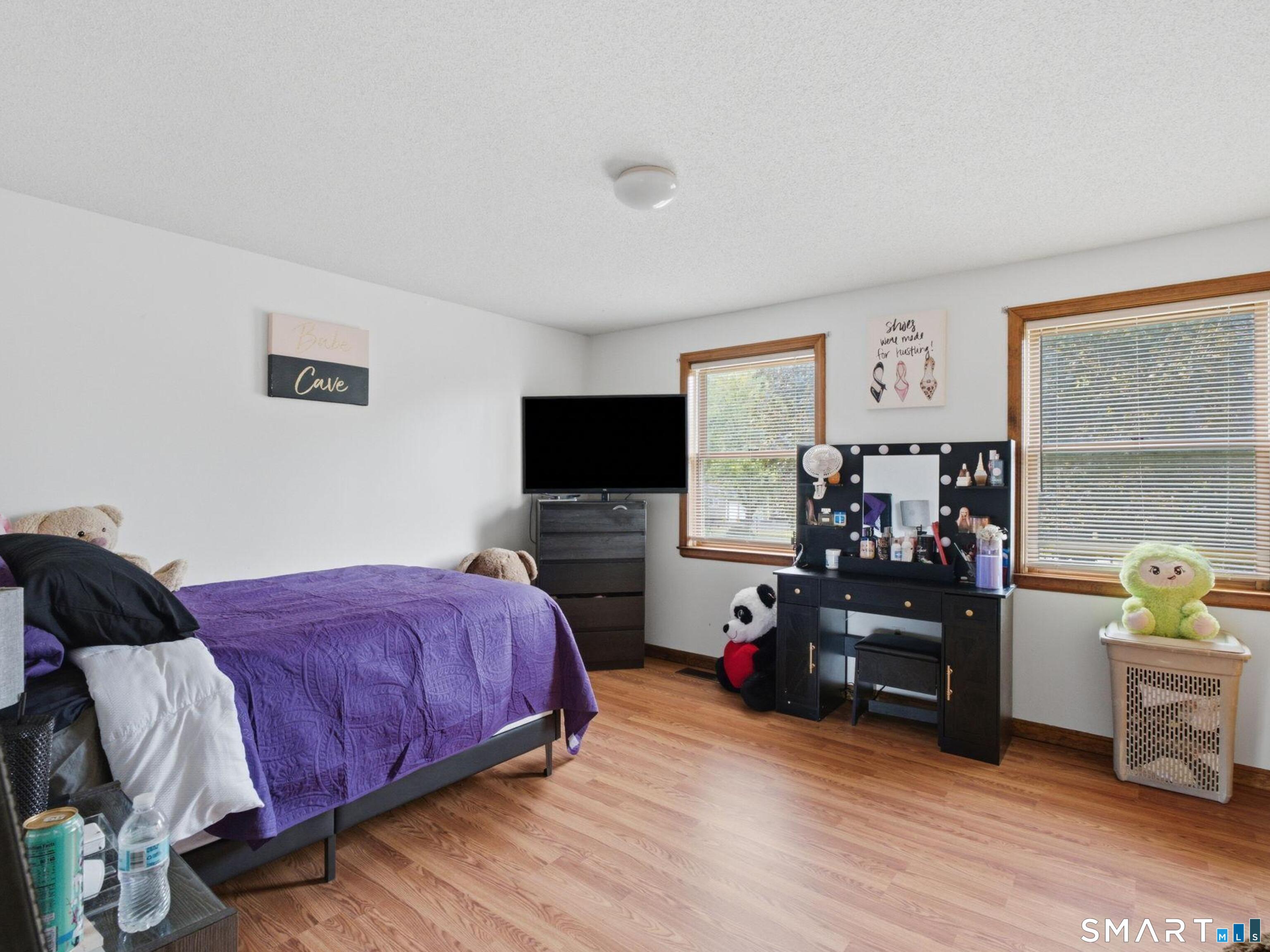 85 Village Lane Windsor CT 06095