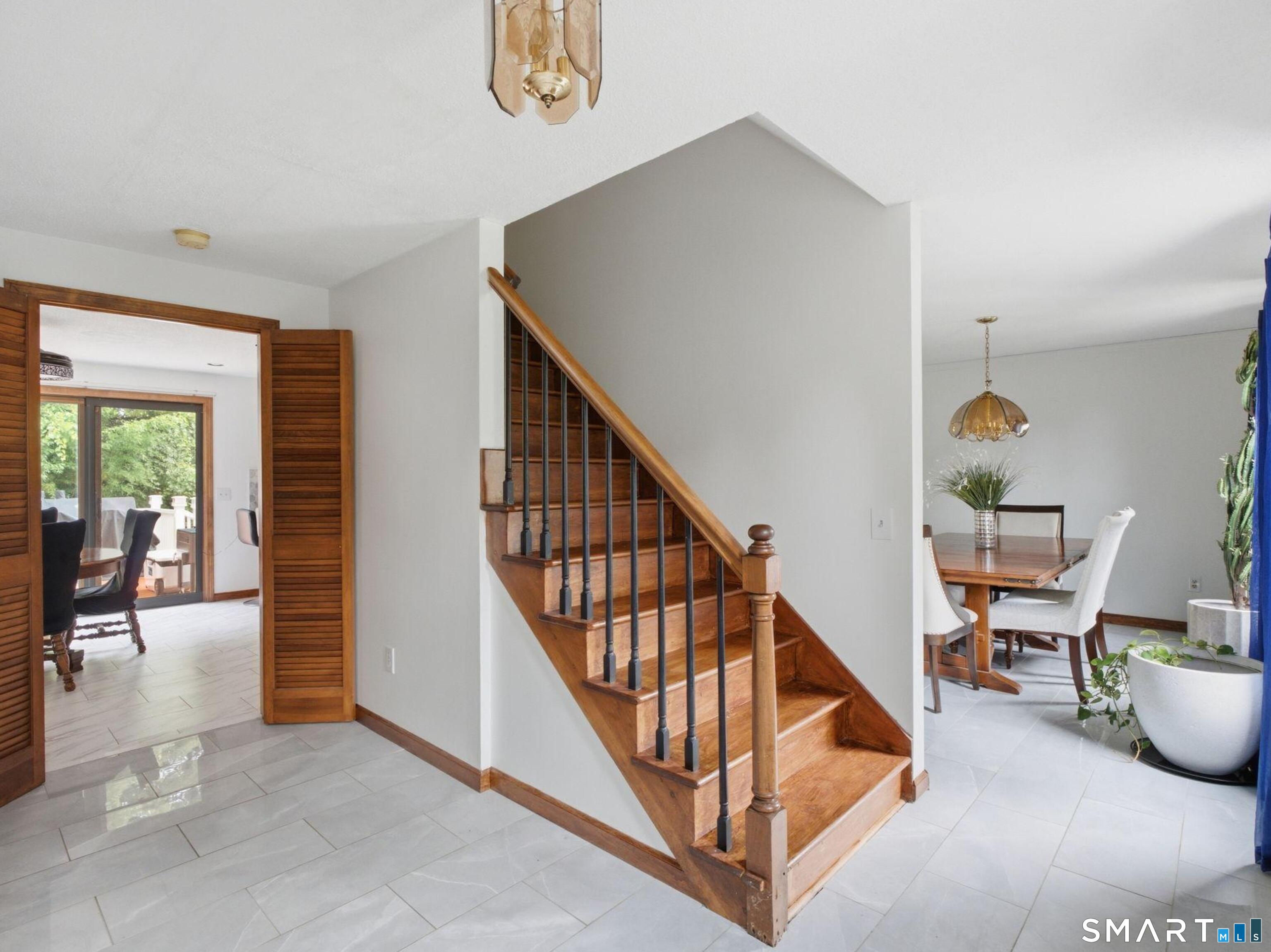 85 Village Lane Windsor CT 06095