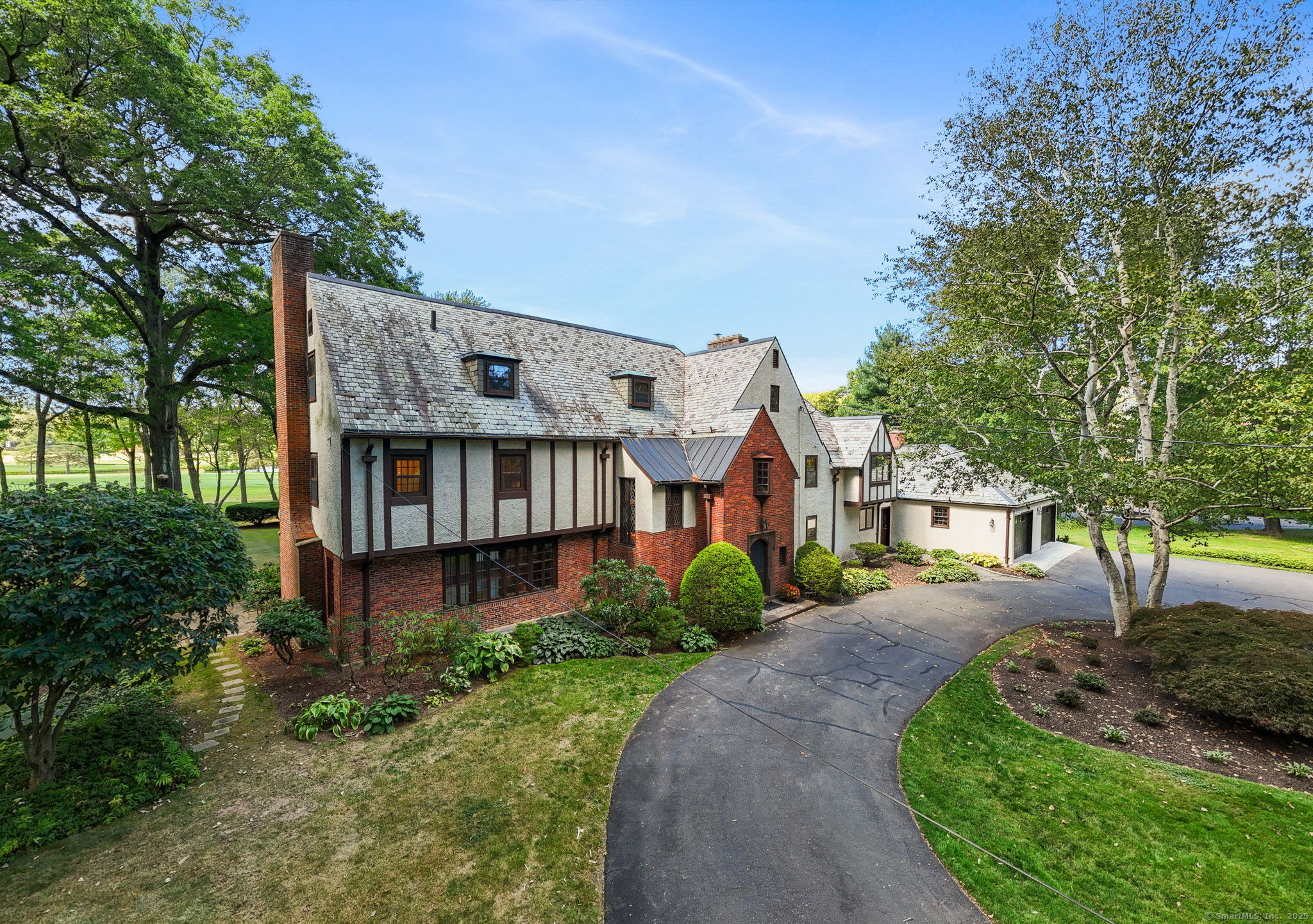 111 Bloomfield Avenue West Hartford CT 06105