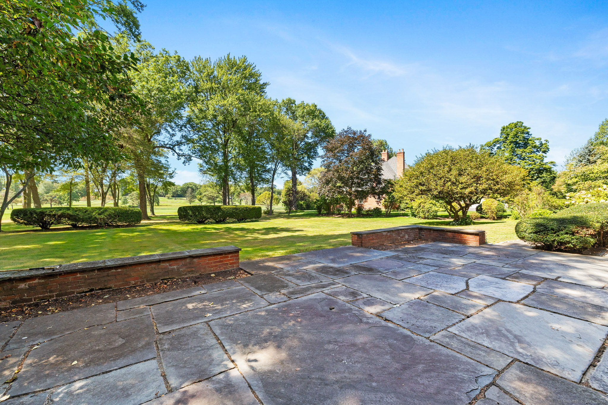 111 Bloomfield Avenue West Hartford CT 06105