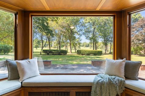 111 Bloomfield Avenue West Hartford CT 06105